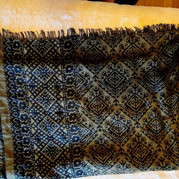 Sophisticated Wrap - Picture 2 of 4